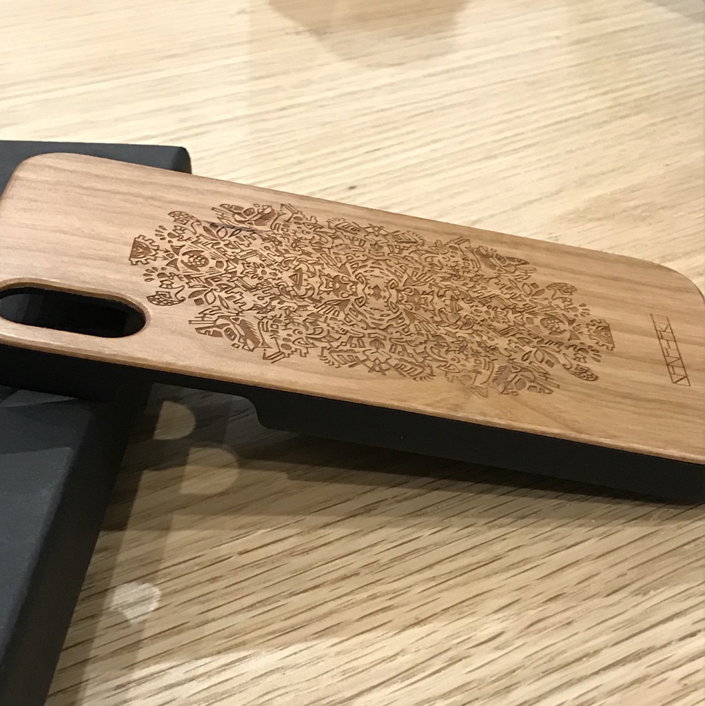 【TYPE2】彫り込み桜木スマホケース