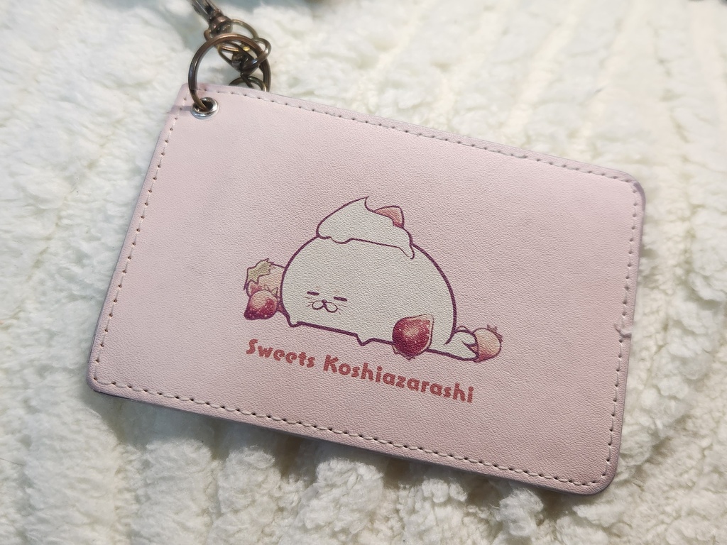 こしあざらしのいちごスイーツパスケース