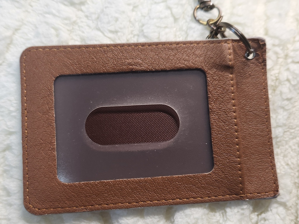 こしあざらしのいちごスイーツパスケース