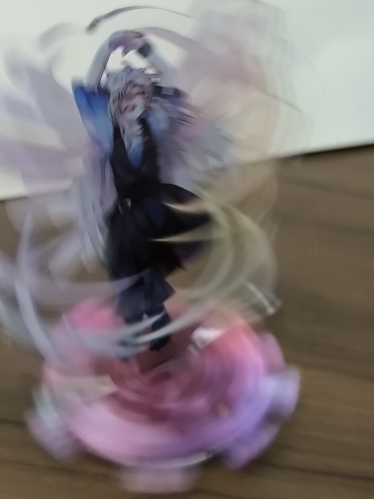 シャヰンスピンアクスタ