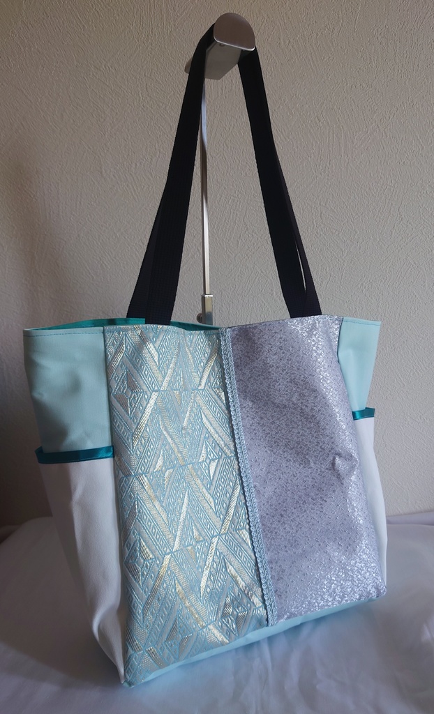 トートバッグ　　雲生