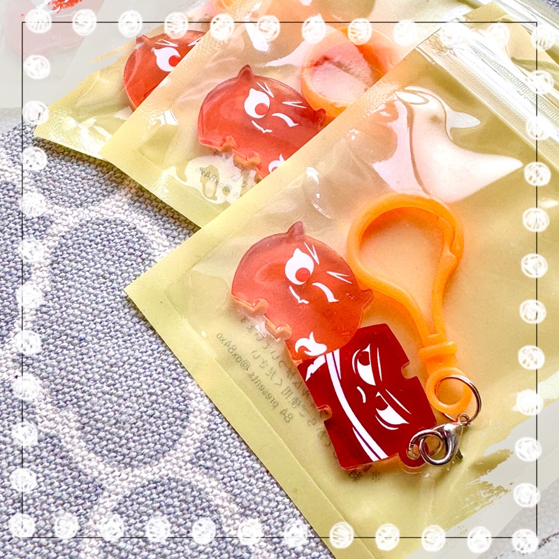 むつひぜイニシャルアクリルキーホルダー