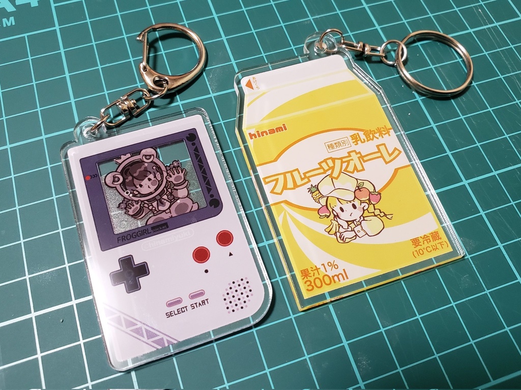 ゲーム機型アクキー2種類セット