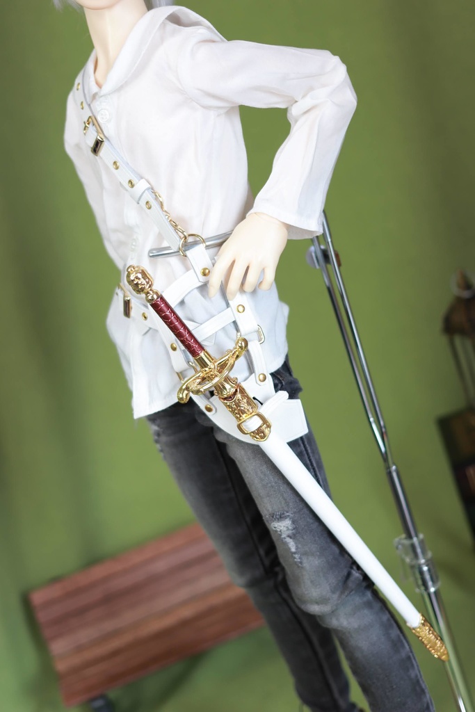 SDGrB/SD17 ショルダーアーマー 肩掛け剣帯