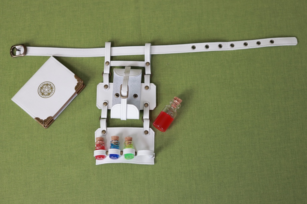 MDD、DD 魔導書&ポーションポーチ