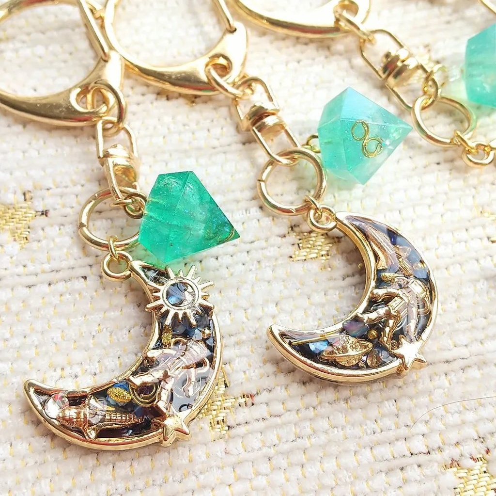 ラビ君の月みやげオルゴナイトのキーホルダー