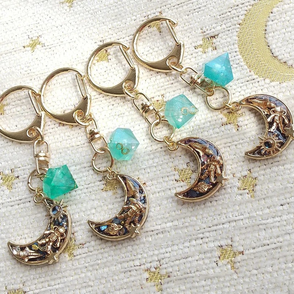 ラビ君の月みやげオルゴナイトのキーホルダー