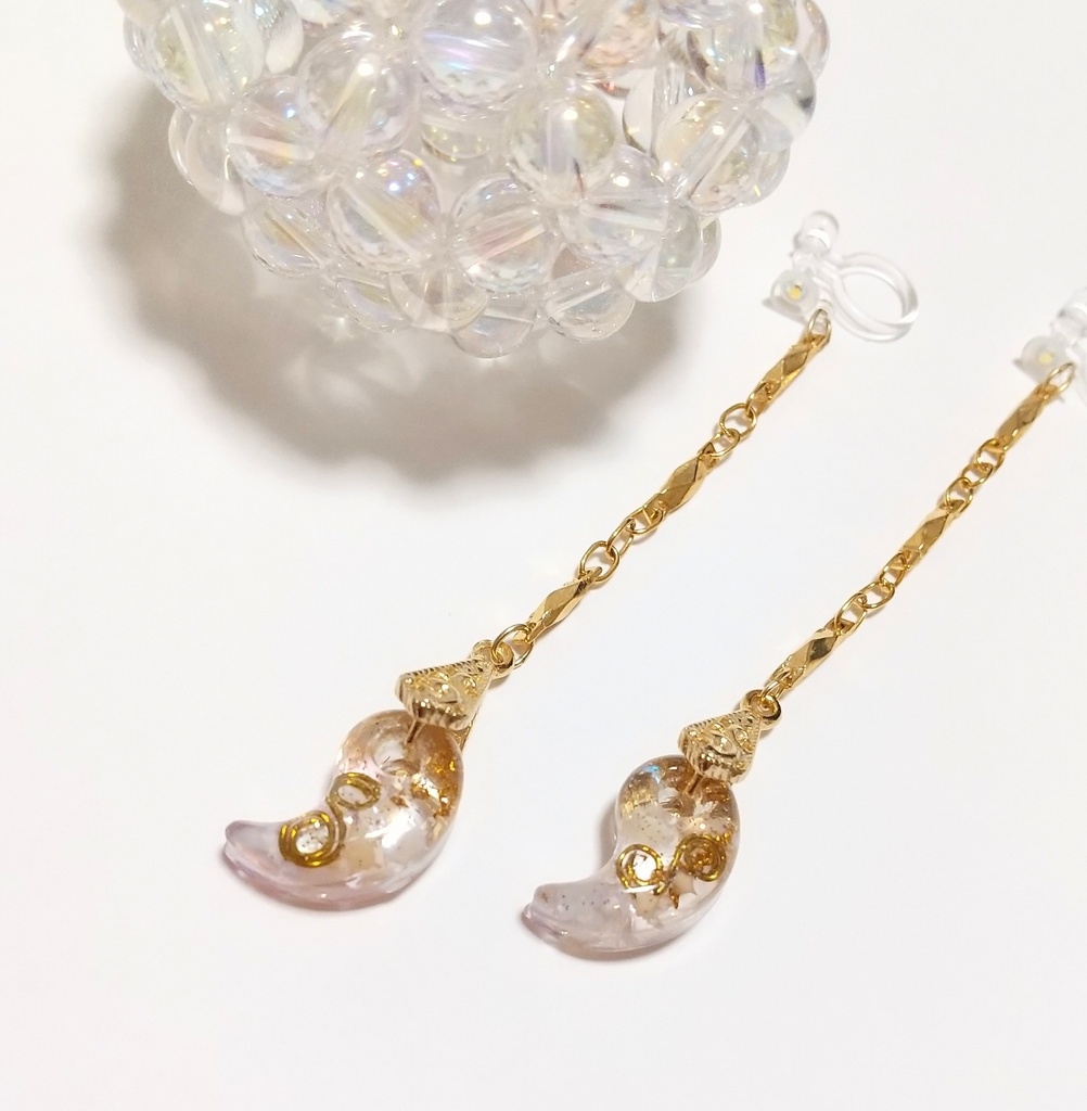 ミニオルゴナイト勾玉のイヤリング【12/24までクリスマスカード付】