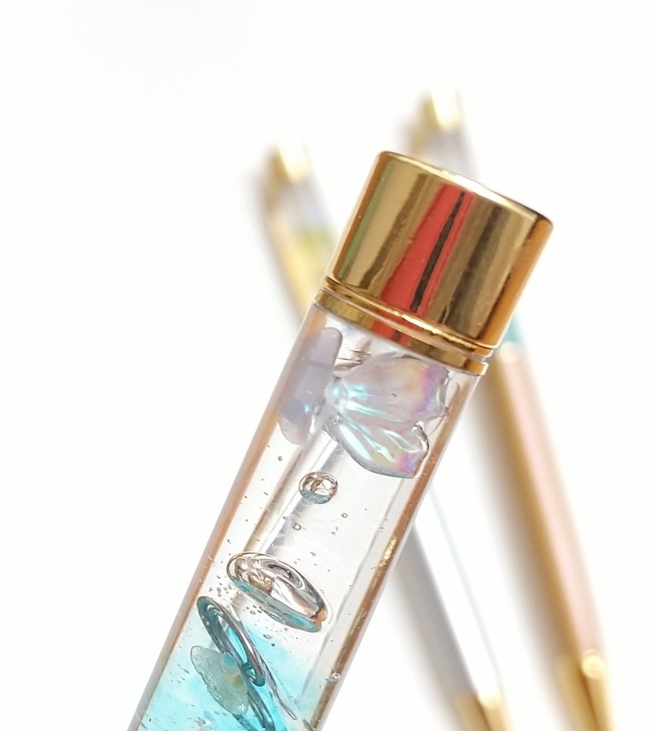 虹色の雲龍と蝶々のオルゴナイトペン(キャライメージ)