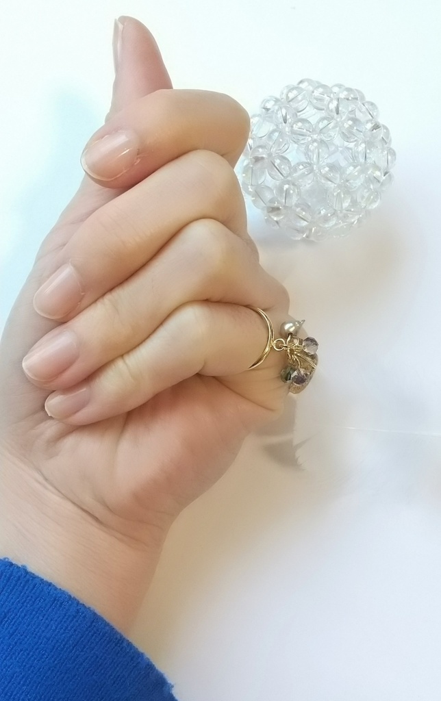 虎王様の勾玉ピンキーリング隕石入り【12月24日までの注文でクリスマスカード付】