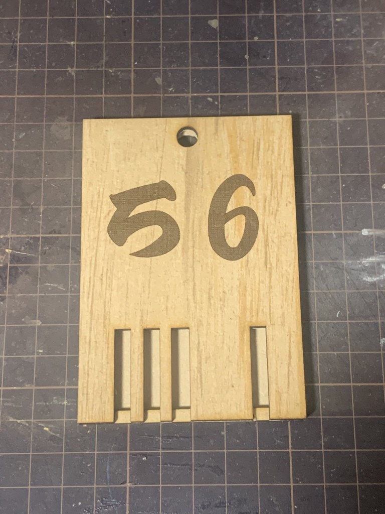 下駄箱の鍵風パスケース