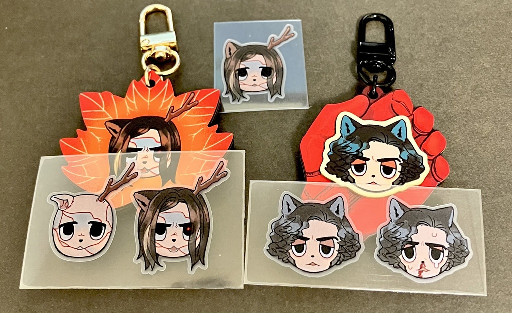 カエデの葉・赤い手袋 3重木製キーホルダー