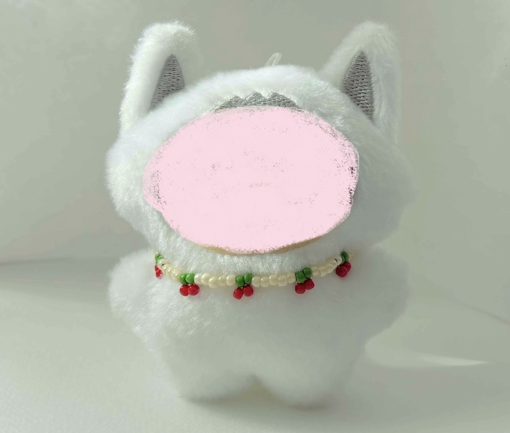 ビーズのさくらんぼのネックレス