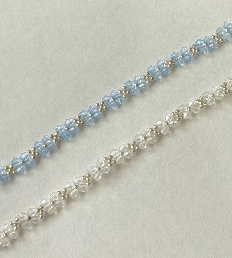 ビーズのネックレス