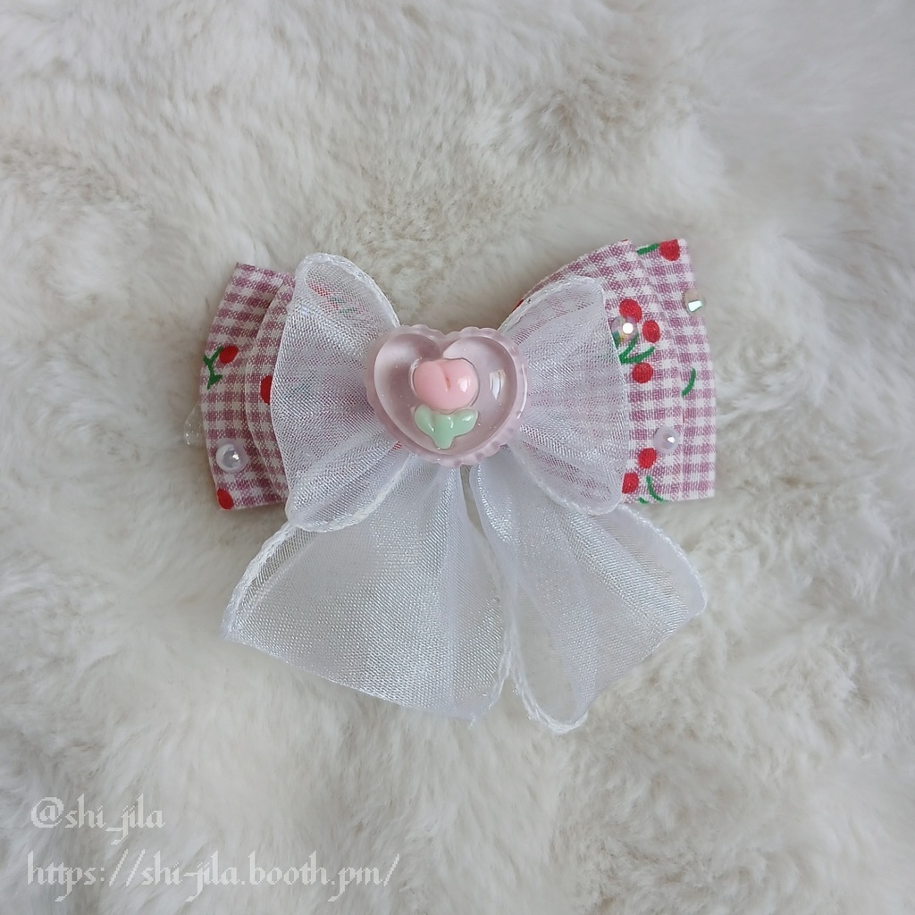 〚10~12cm〛アシンメトリー💜🤍リボンねこちゃん ぬい服 バッグチャーム付き