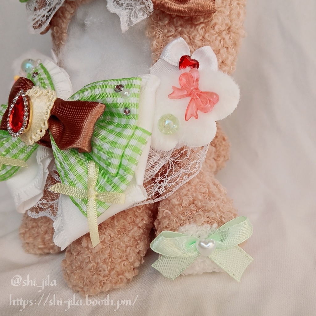 〚10~12cm〛レトロポップグリーン💚🧁スイートラビット おすわりぬい服 バッグチャーム付き