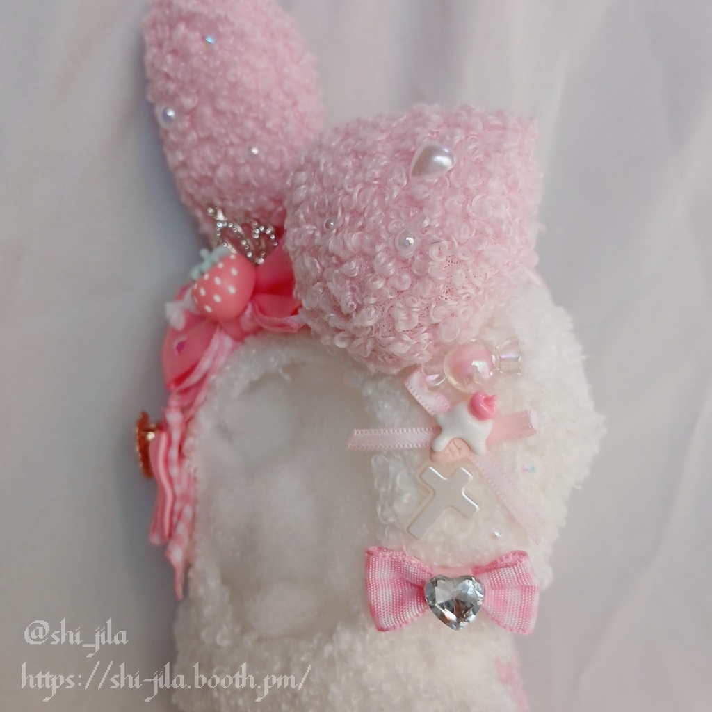 〚10~12cm〛量産型🎀🍓ストロベリープリンセスラビット ぬい服 バッグチャーム付き