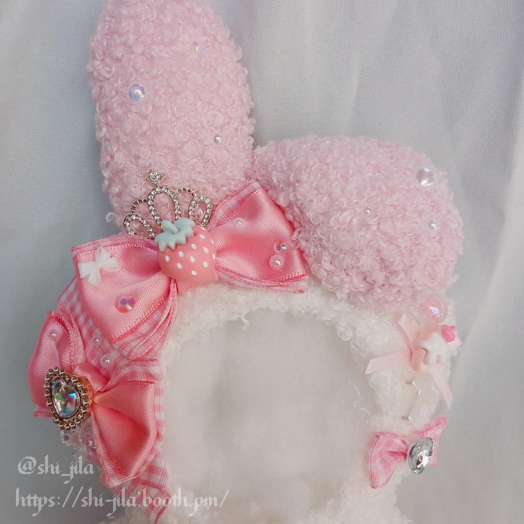 〚10~12cm〛量産型🎀🍓ストロベリープリンセスラビット ぬい服 バッグチャーム付き