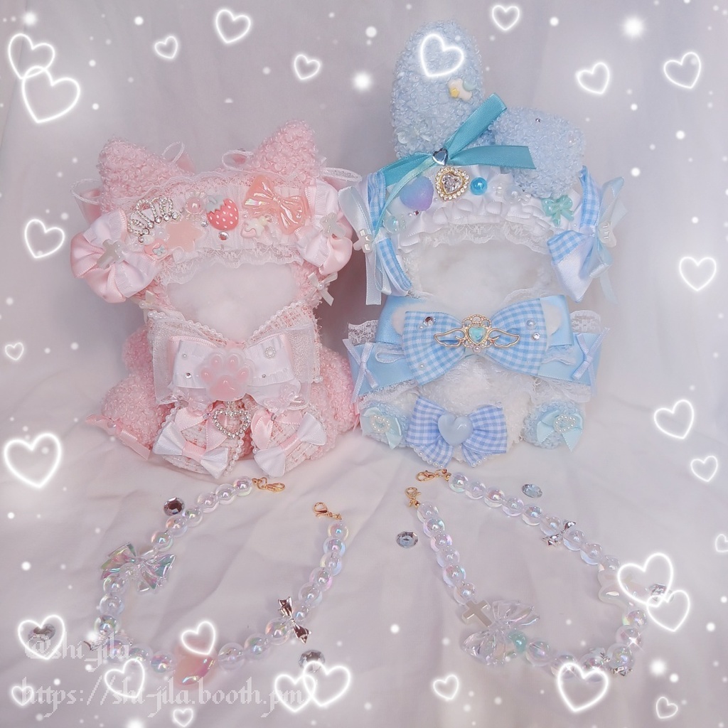 〚10～12cm〛キラキラデコラ 🎀 «strawberry cat» & «angel bunny»　おすわりぬい服　バッグチャーム付き
