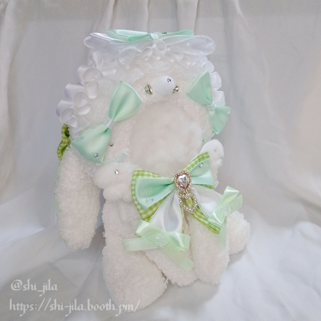 〚15~16cm〛エンジェルコア💚さわやかミントグリーンたれ耳うさちゃん おすわりぬい服 バッグチャーム付き
