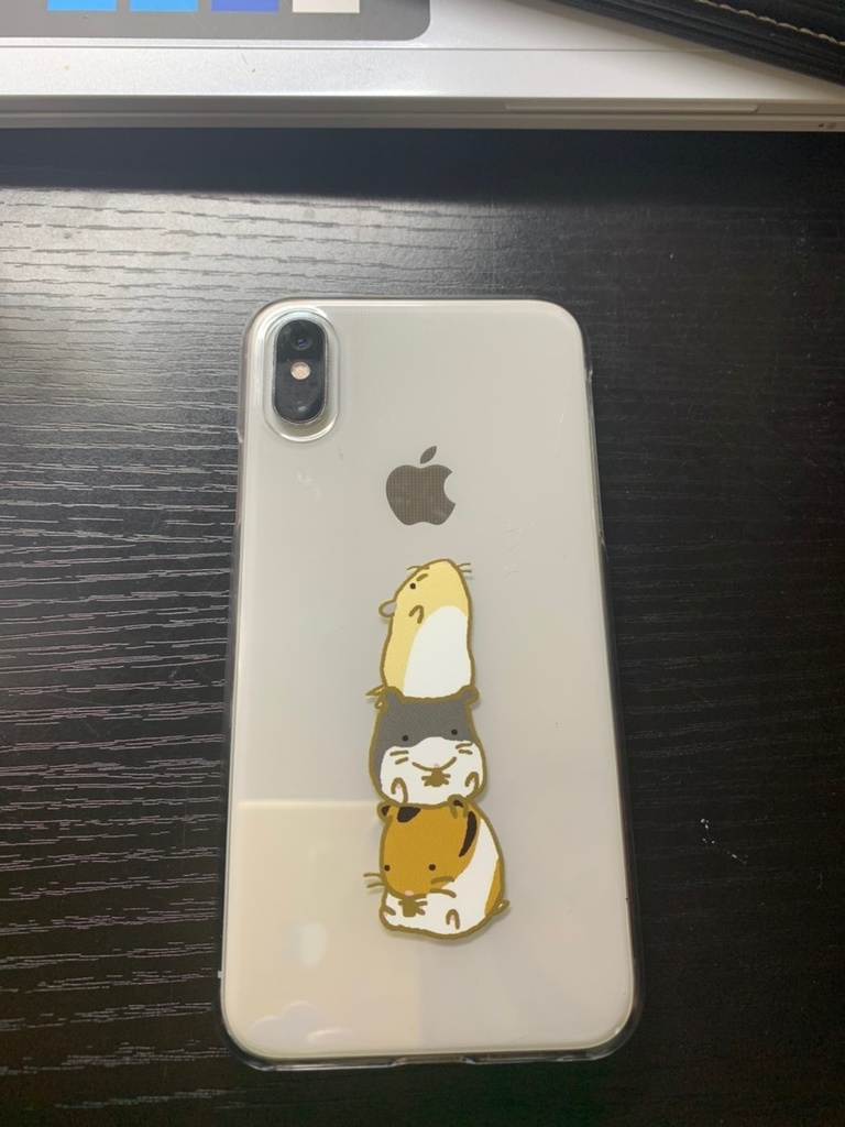 リンゴが気になるハムさん