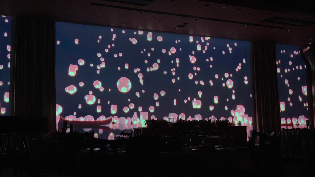 舞い上がるランタン映像