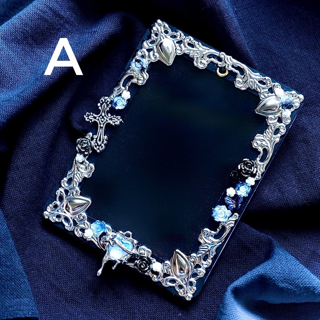 【B8】月のトレカケース