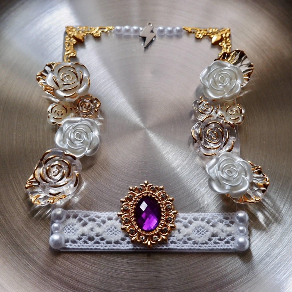 【B8】白薔薇のトレカケース