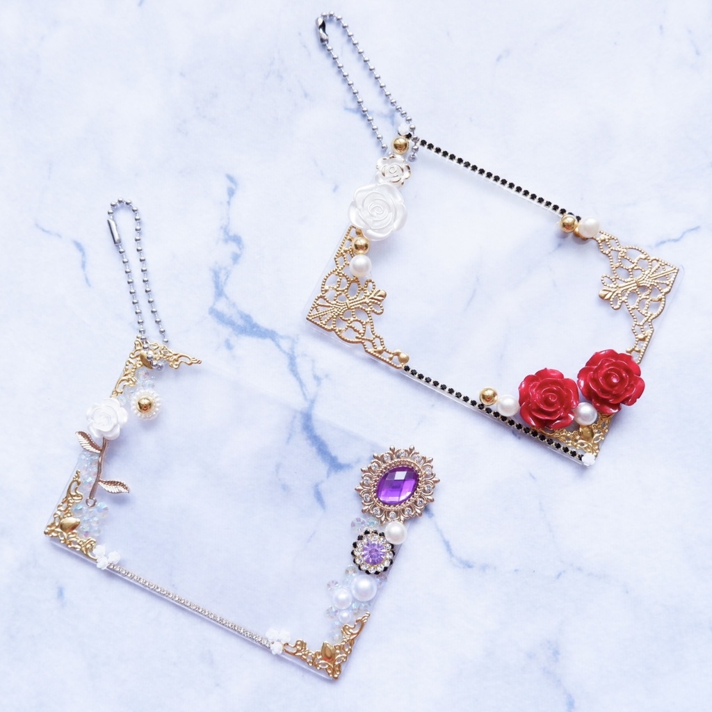 【B8横】パープルゴールドの額縁トレカケース