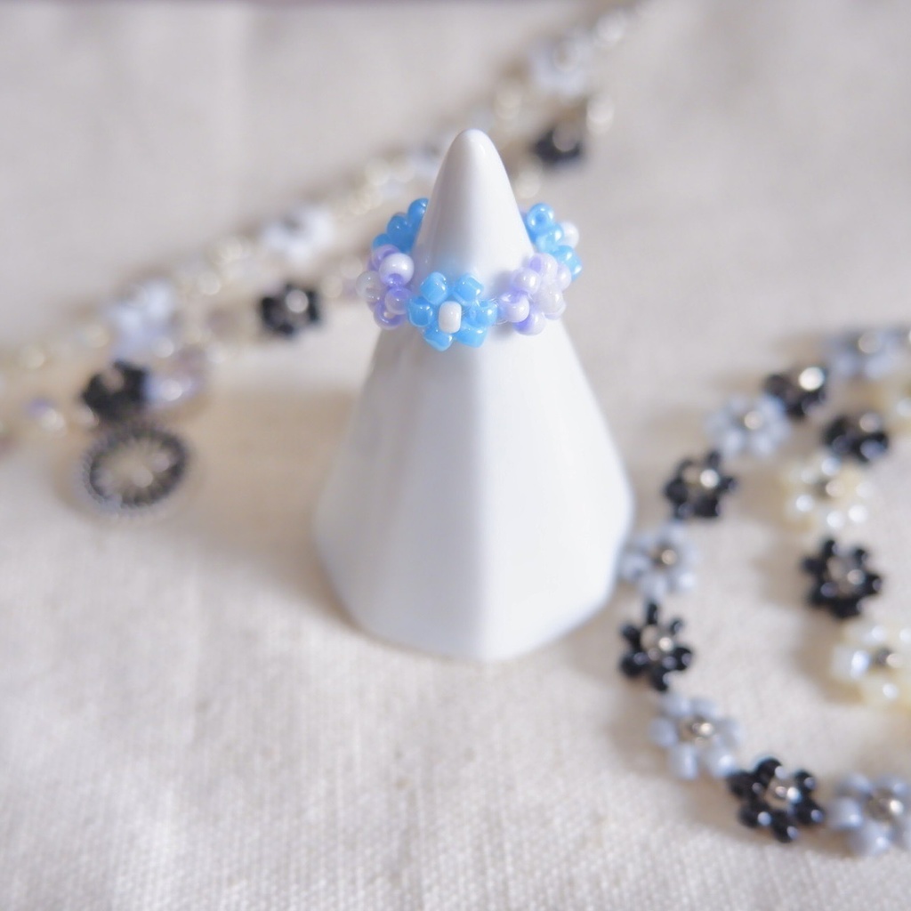 【ぬい用アクセサリー】🩵💜🤍春色ビーズブレスレット🤍💜🩵