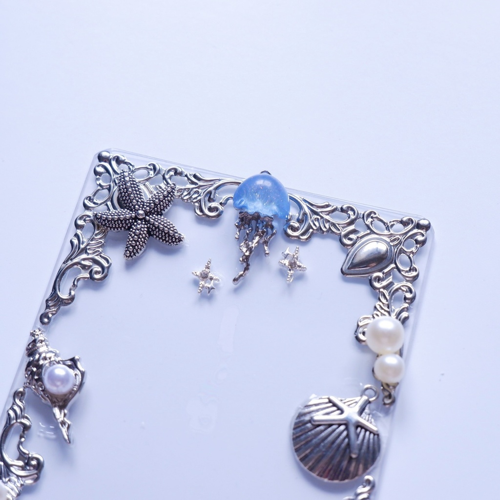 【B8】クラゲのトレカケース🪼🫧(カイガラ)