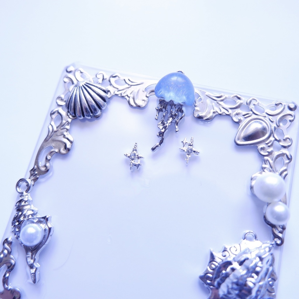 【B8】クラゲのトレカケース🪼🫧(シェルハート)