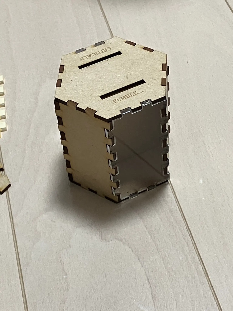 クリファン貯金箱（組み立てキット）
