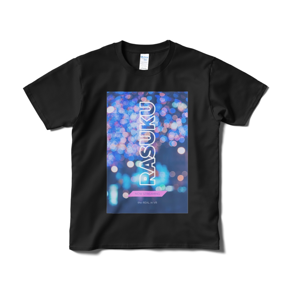 沙燈らすくのフォトグラフTシャツ(NOW STREAMING)