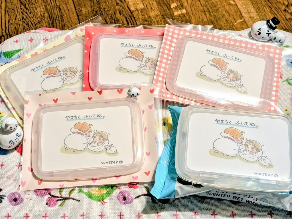 ウェットティッシュのふた(こめりか&べびりす)