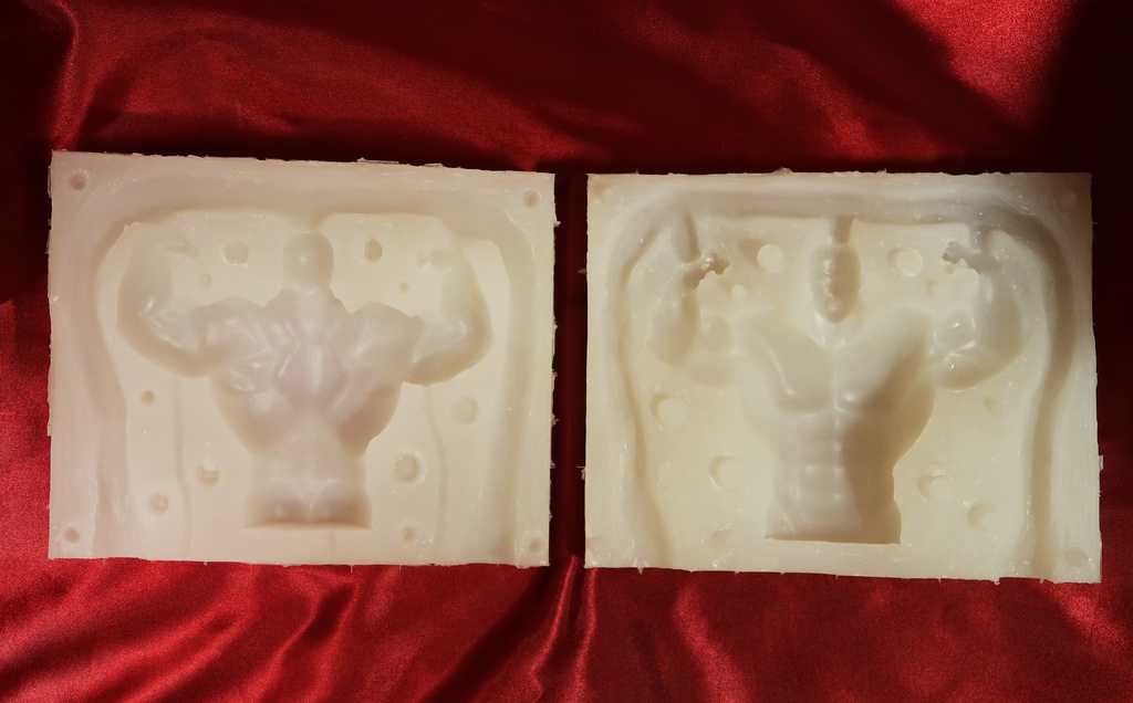 マッチョなお菓子が作れる食用シリコン型 受注生産