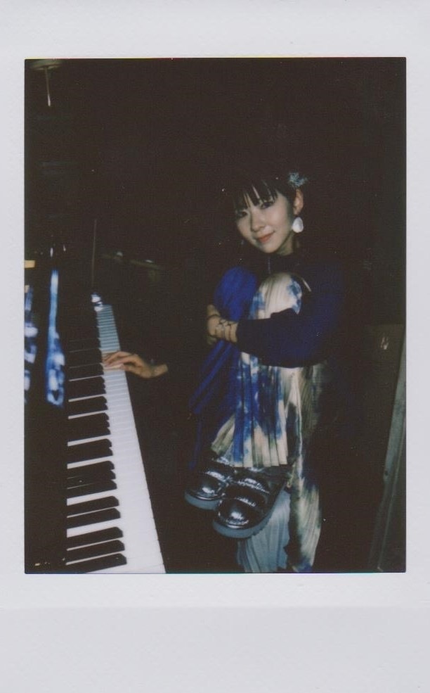 【sold】衣装ポラロイド写真<ランダム2枚>※オンライン限定【initial goods】