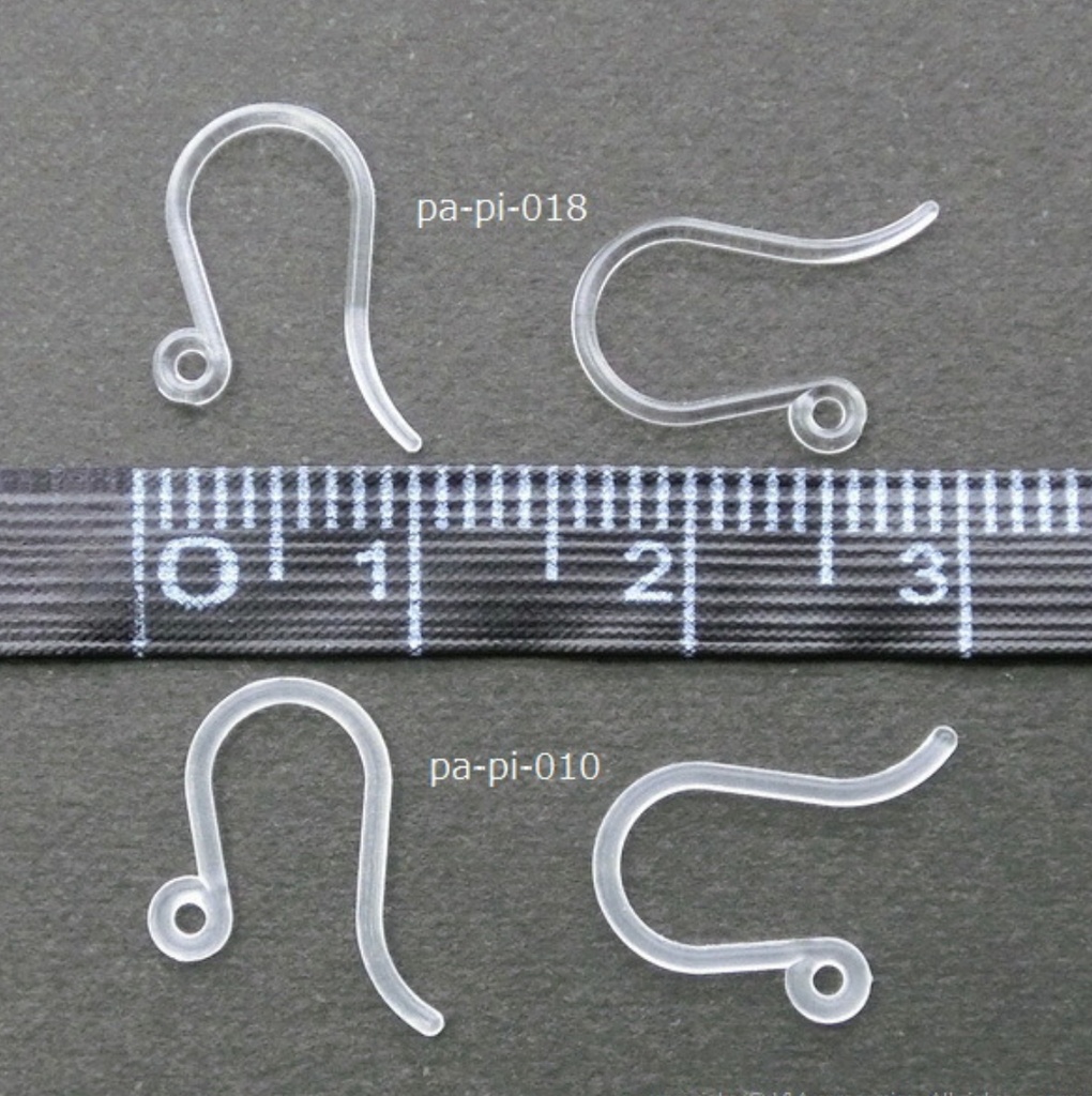 芋けんぴゆらゆらピアス(樹脂パーツ)