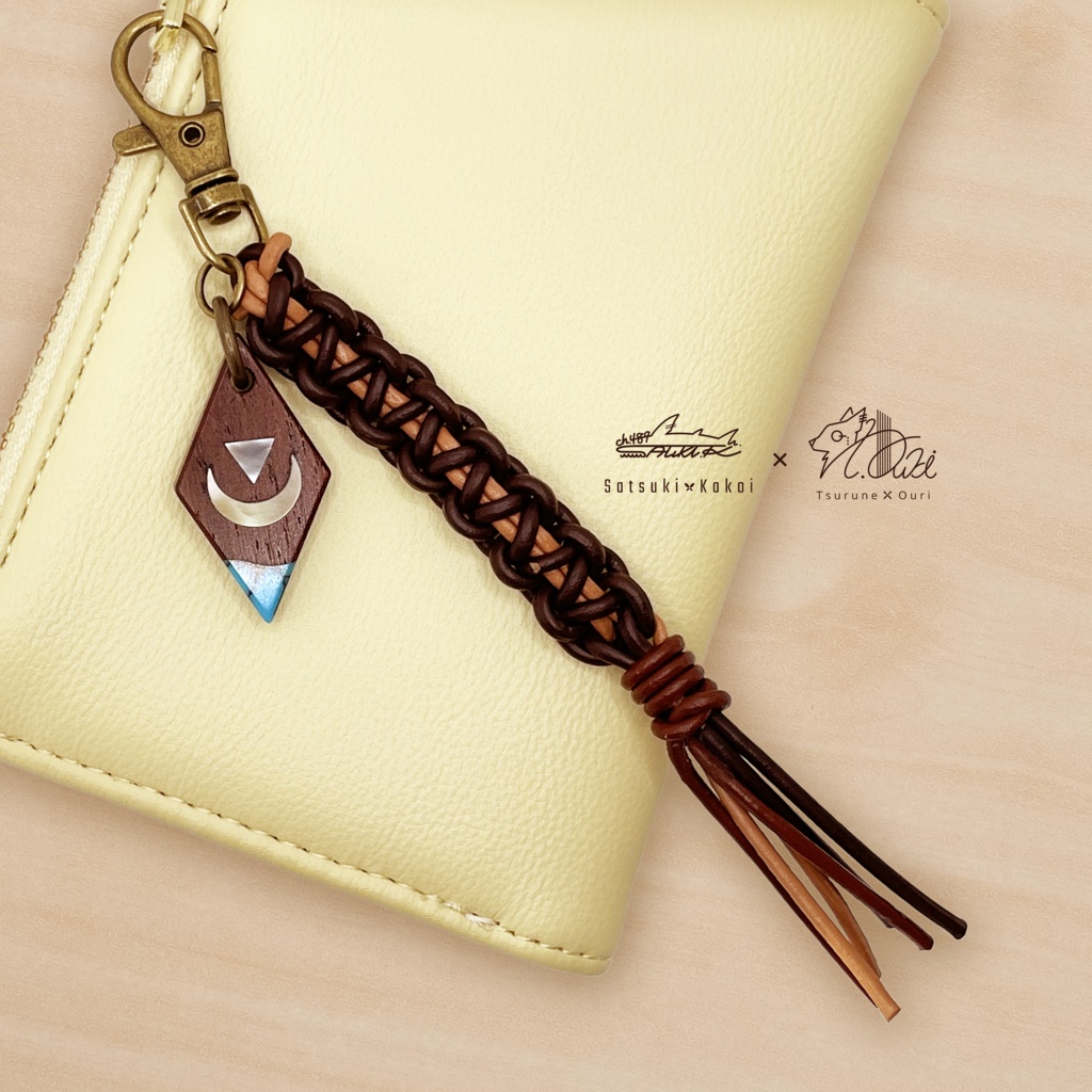 鮫月かこい木製インレイアクセサリー(ペンダント/キーホルダー)