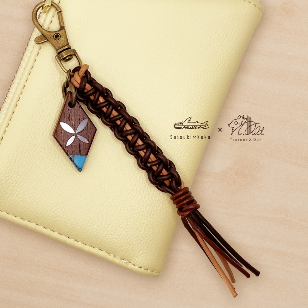 鮫月かこい木製インレイアクセサリー(ペンダント/キーホルダー)