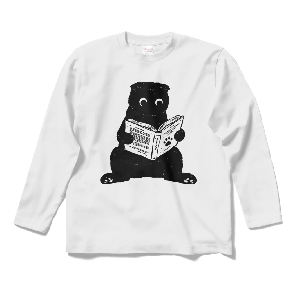 スコ座りで読書(スコティッシュフォールド)