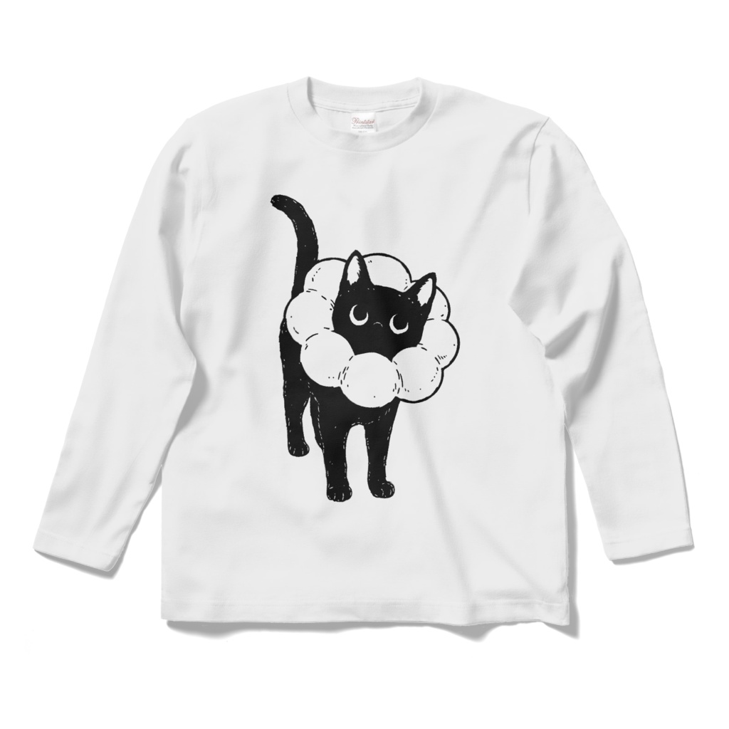 ふわふわエリザベスカラーの黒猫くん