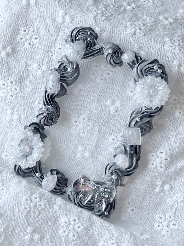 B8トレカケース ホイップデコ