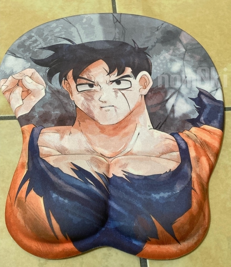 悟飯さん立体マウスパッド