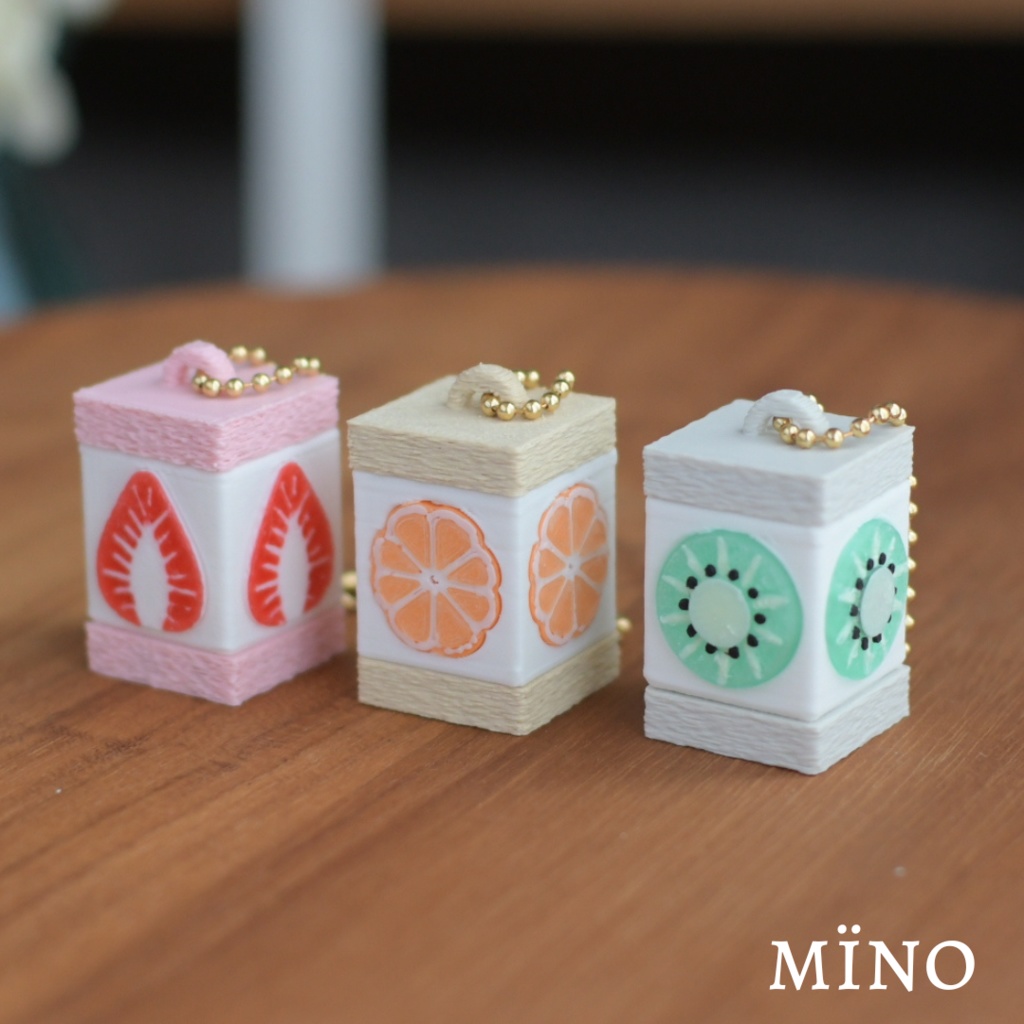 フルーツサンド キーホルダー(いちご・キウイ・みかん)|mïno