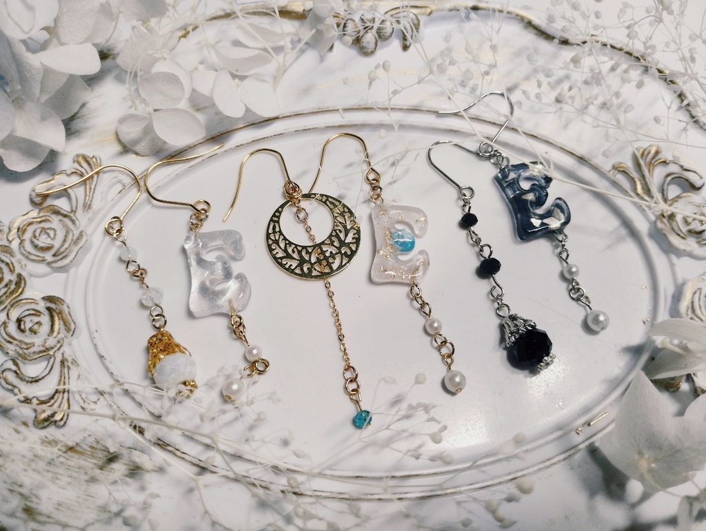 第五人格　占い師：イライ・クラーク　イニシャルピアス・イヤリング