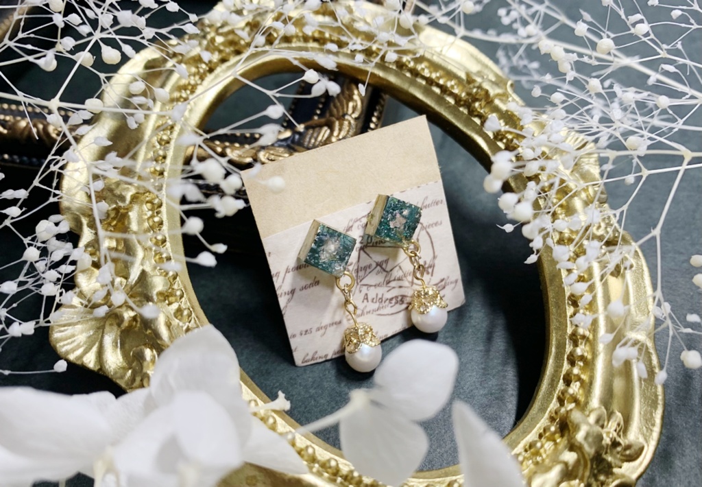 ダイヤ　推し色「薄荷色」ピアス・イヤリング