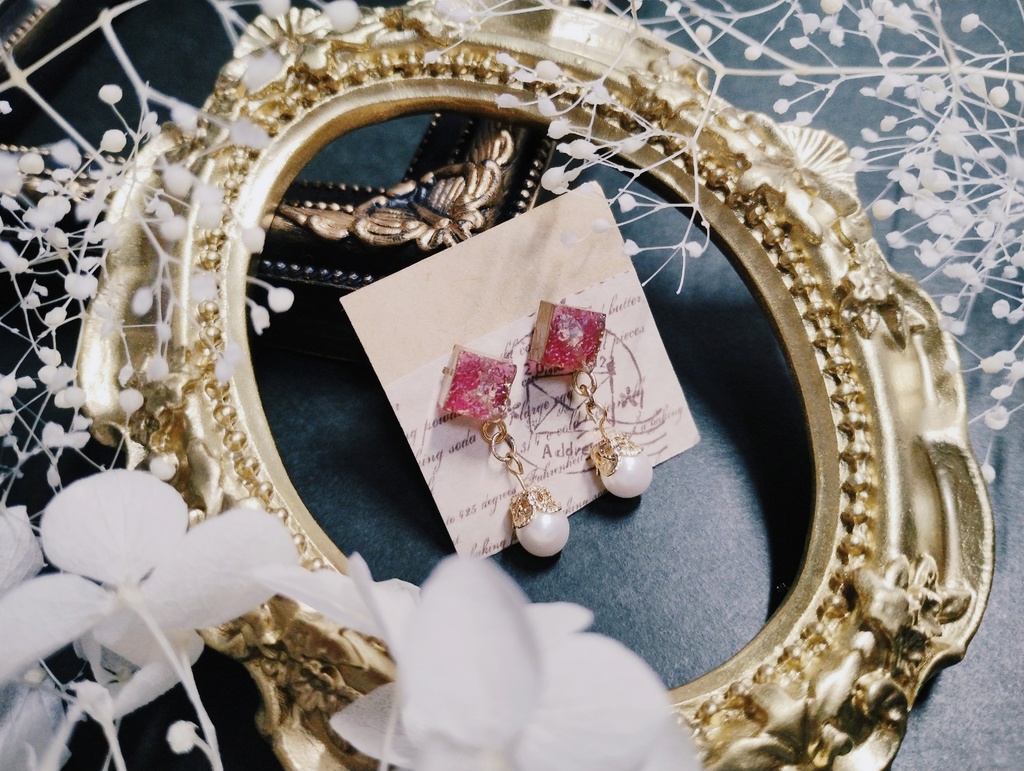 ダイヤ　推し色「ピンク」ピンク・イヤリング