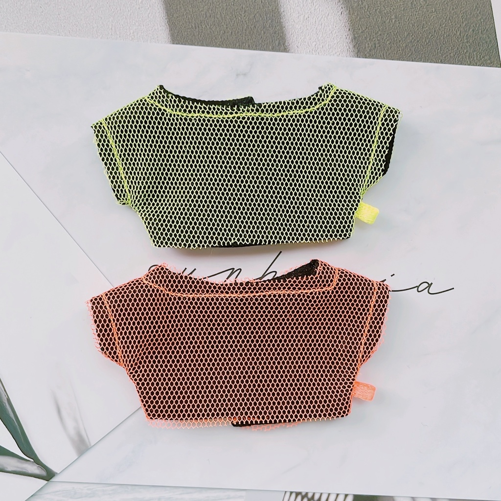 ネオンカラーのメッシュTシャツ