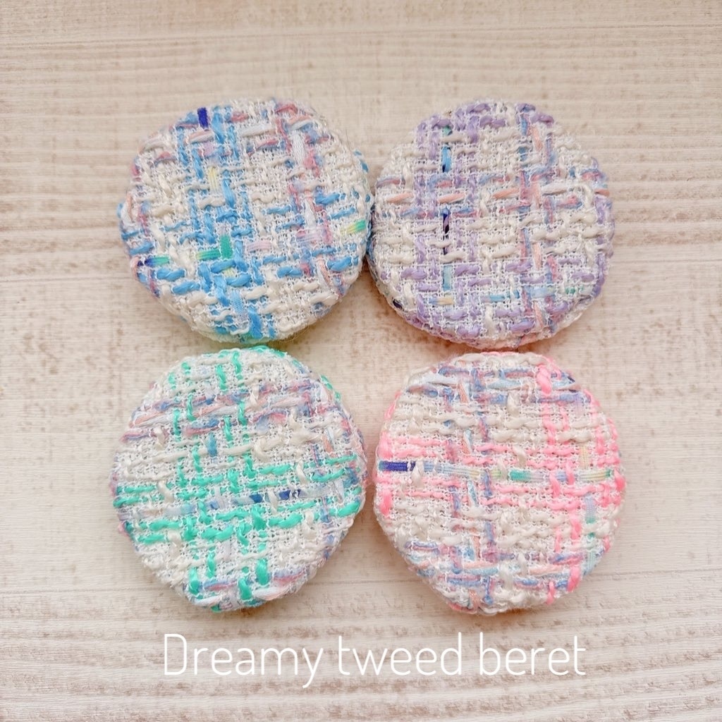 Dreamy tweed beret